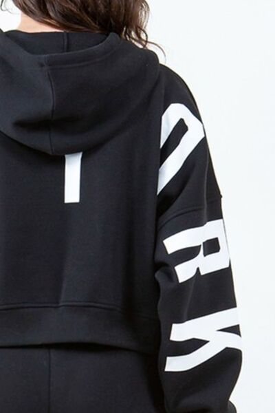 American Bazi Letter Graphic Long Sleeve Drawstring Cropped Hoodie - -