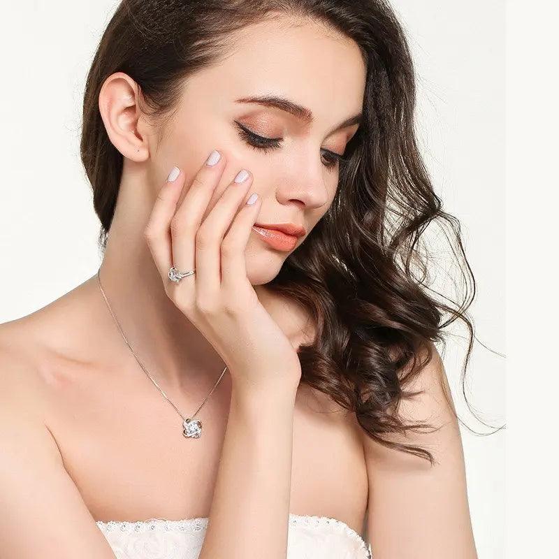 Elegant Vintage Crystal Pendant Necklace – The Perfect Mother's Day Gift with Luxury Rose Box | Ideal for Women & Lovers | Designer Jewelry - - Pendant