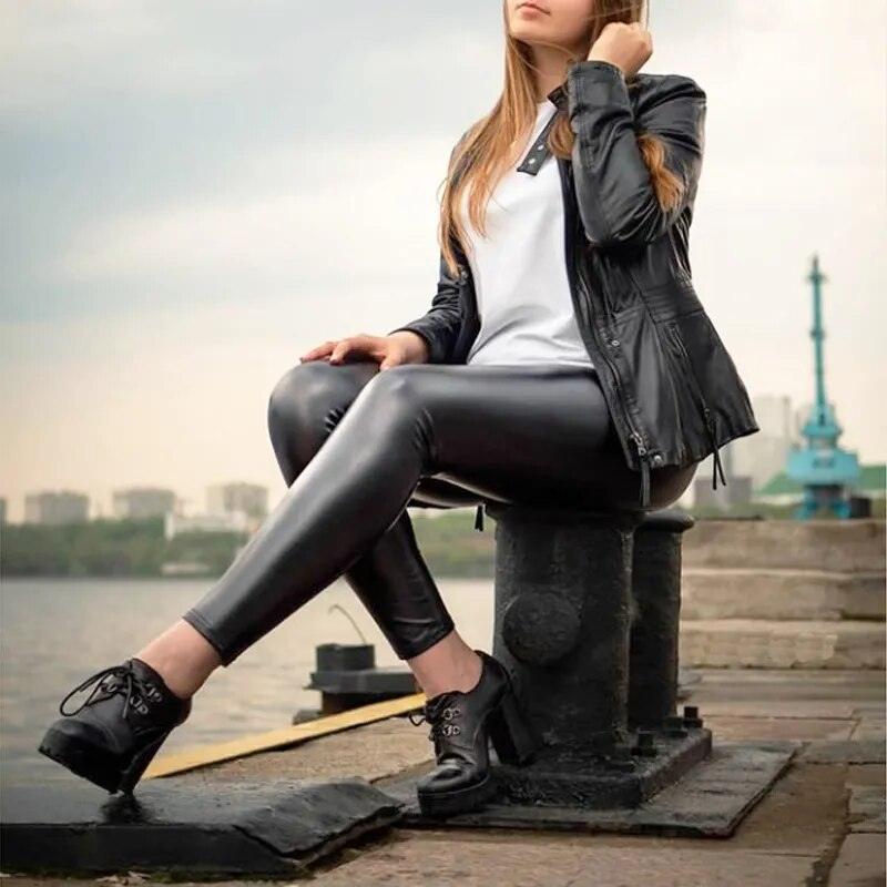 Chic Black Leather Skinny Leggings with High Waist and Shaping Effect - - leggings